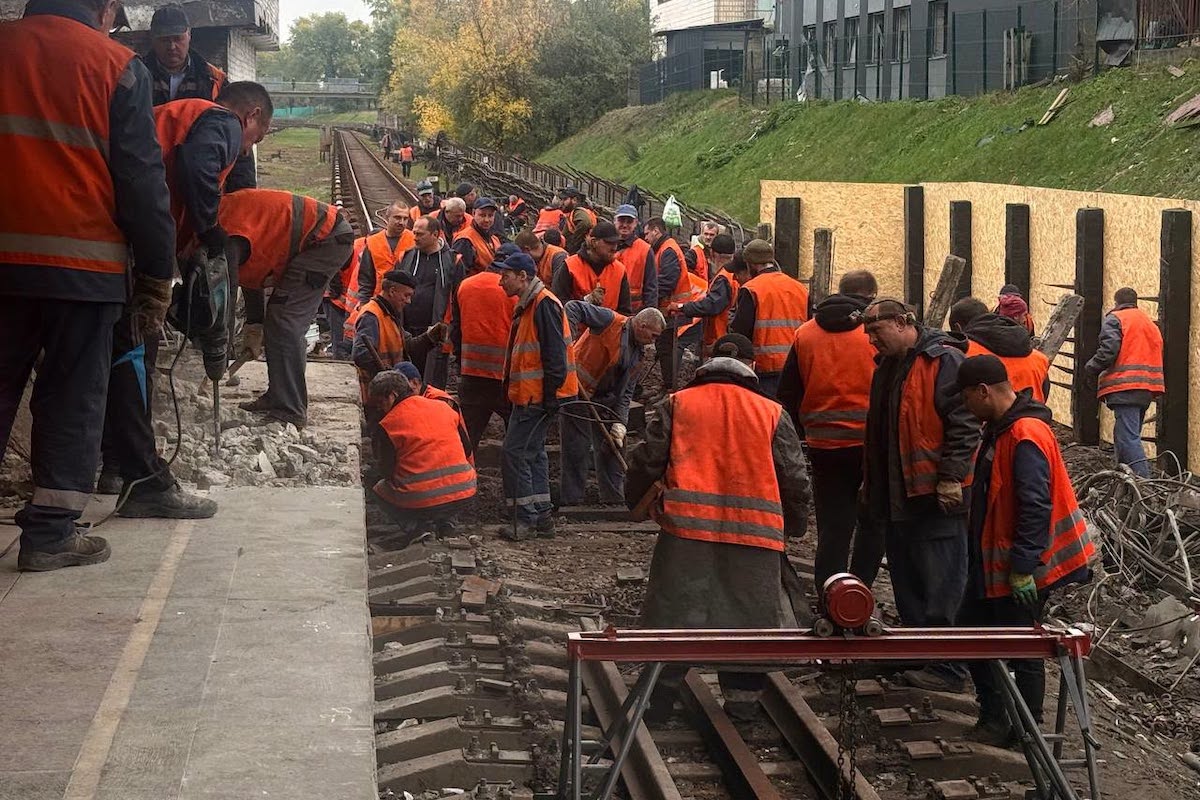 Кияни розповіли про труднощі через закриття метро «Чернігівська»